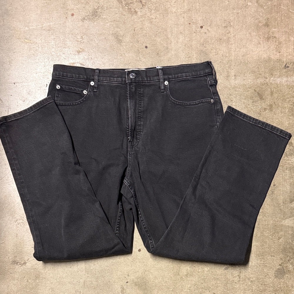 Everlane Original Cheeky Dark Charcoal Relaxed Jeans